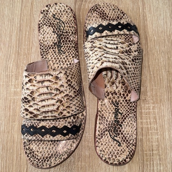 Free People sandals Saturday Slide Snake Size 9.5 NEW - Picture 2 of 6